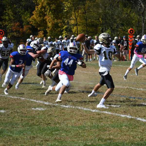 Yellowjackets lose to Hawks in Falls Village