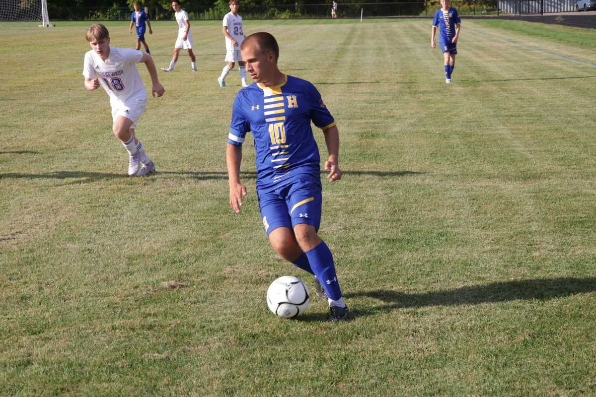 Nonnewaug takes down Housatonic in overtime