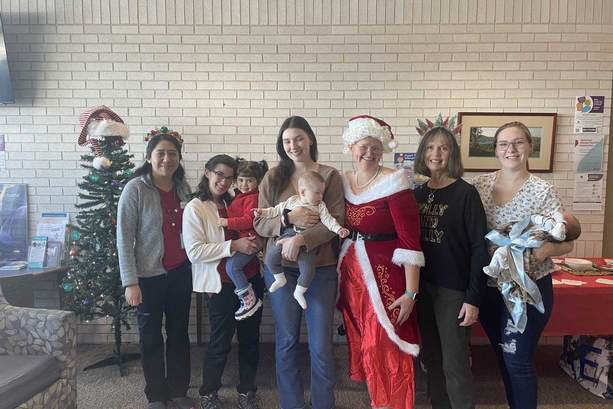 Mrs. Claus visits mom’s group at Sharon Hospital