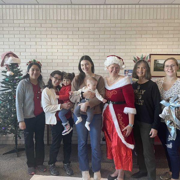 Mrs. Claus visits mom’s group at Sharon Hospital
