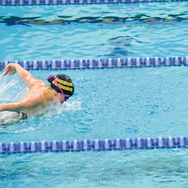 Swimmers make waves