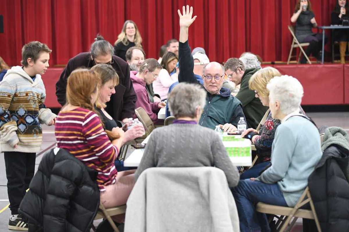 Bingo benefits Sharon school trip