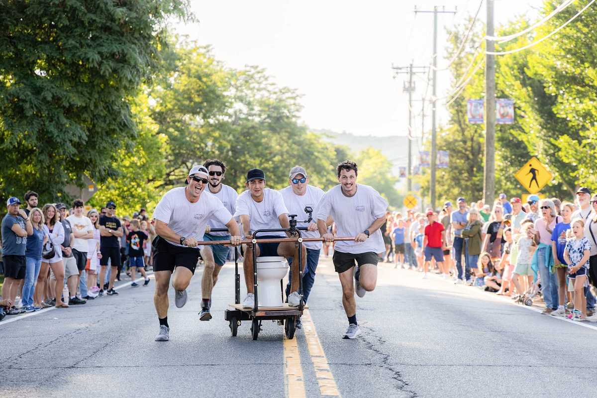 Royal Flush defends title in North Canaan Bed Race