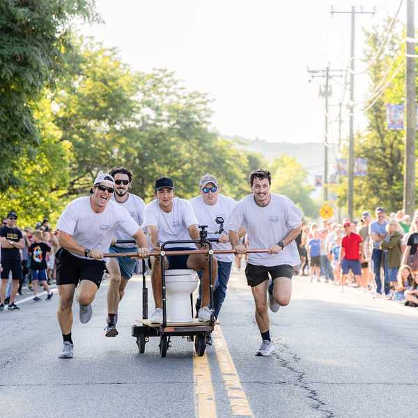 Royal Flush defends title in North Canaan Bed Race