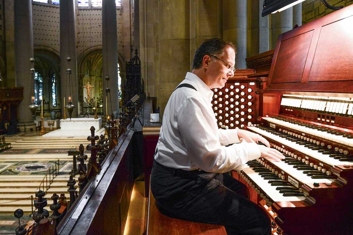 Kent Tritle performs at Smithfield Church