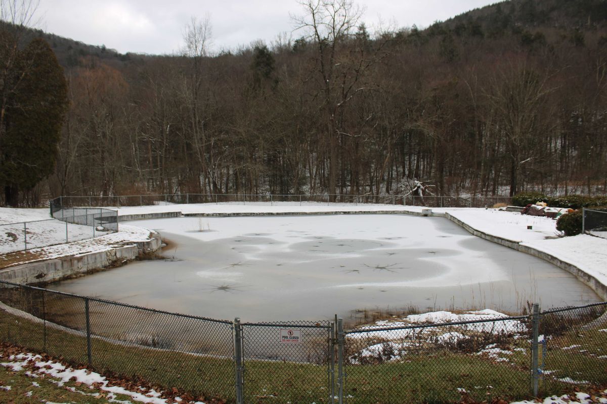Kent moves closer to reopening Emery Park swimming pond