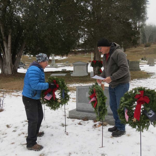 Cornwall honors veterans with wreath ceremony