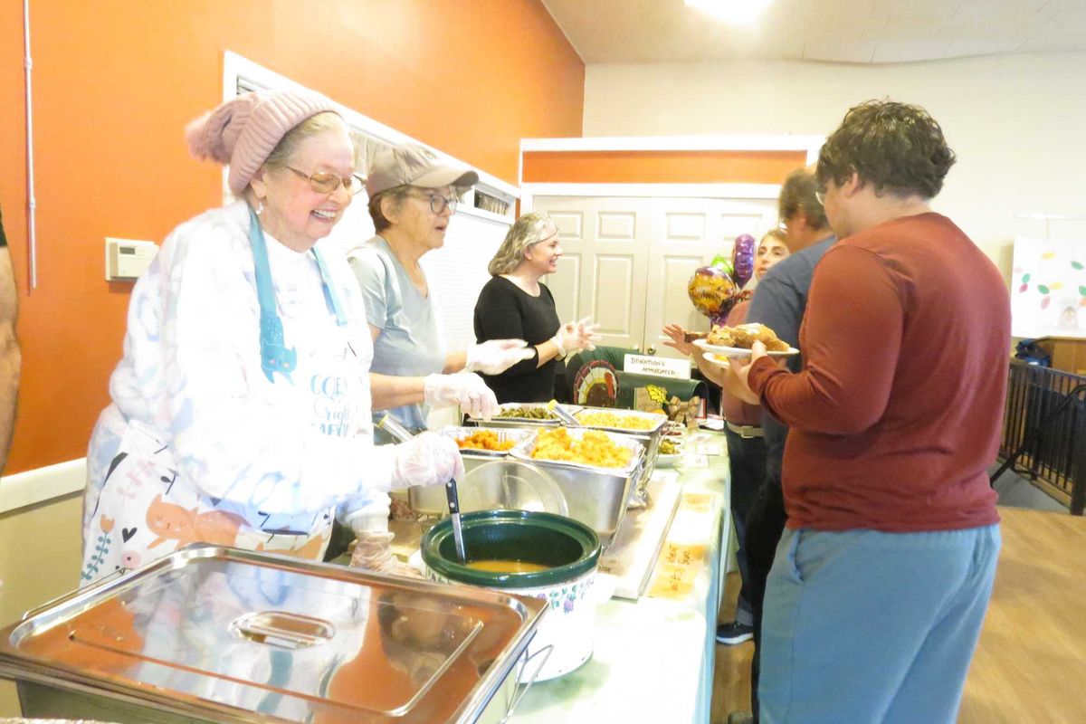 Community gathers at Pilgrim House for annual Thanksgiving meal