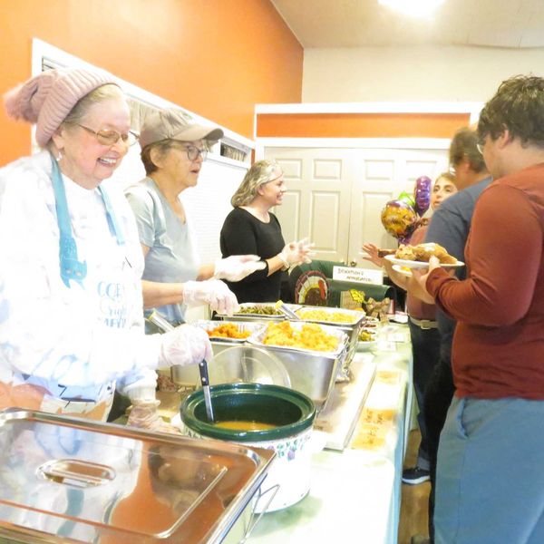 Community gathers at Pilgrim House for annual Thanksgiving meal