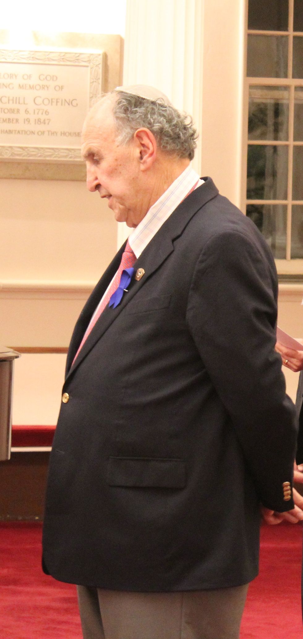 Interfaith vigil calls for peace in Middle East