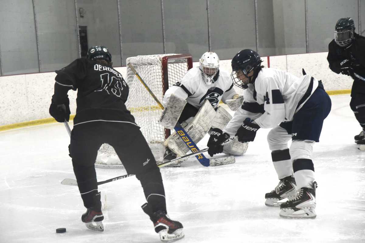 New Milford co-op hockey team ties with Shepaug 4-4