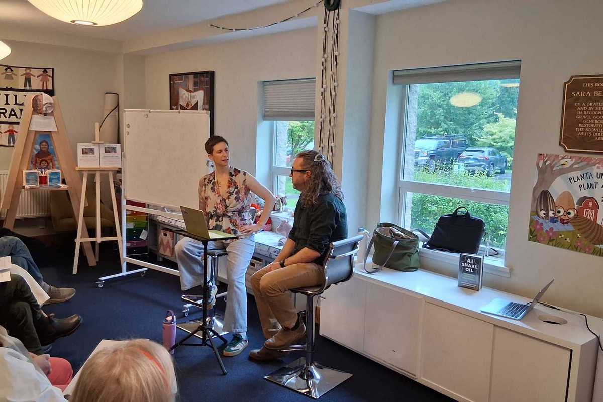 Scoville Library talk explores pitfalls and benefits of AI