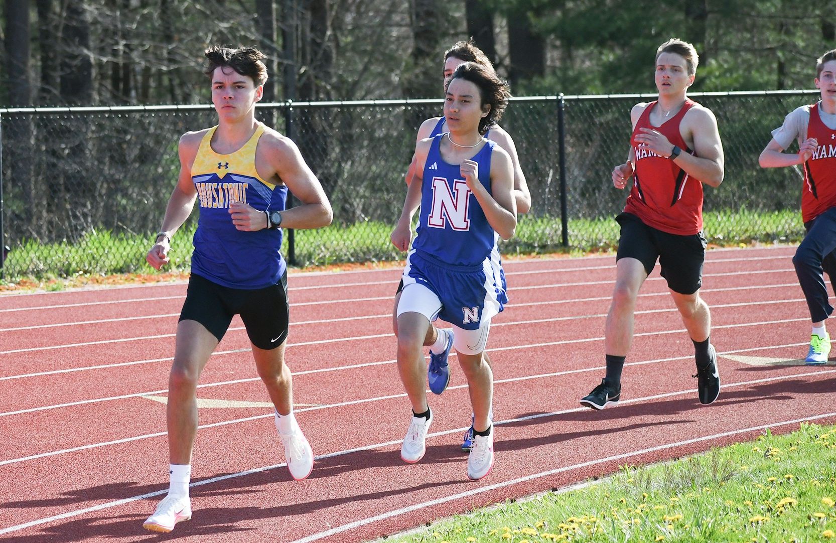 Mountaineers head to states