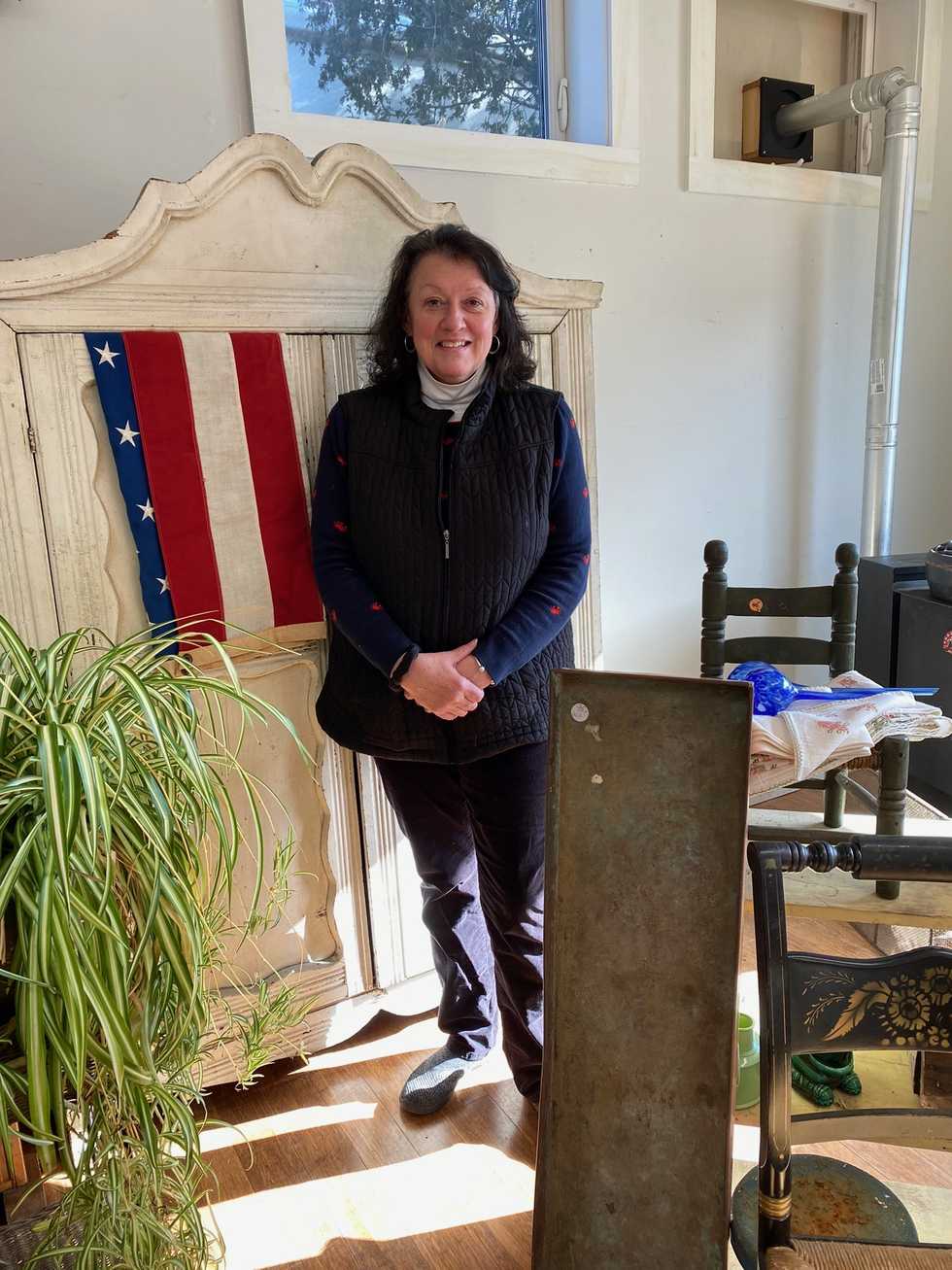 Rising population numbers prove a boon to area antique dealers