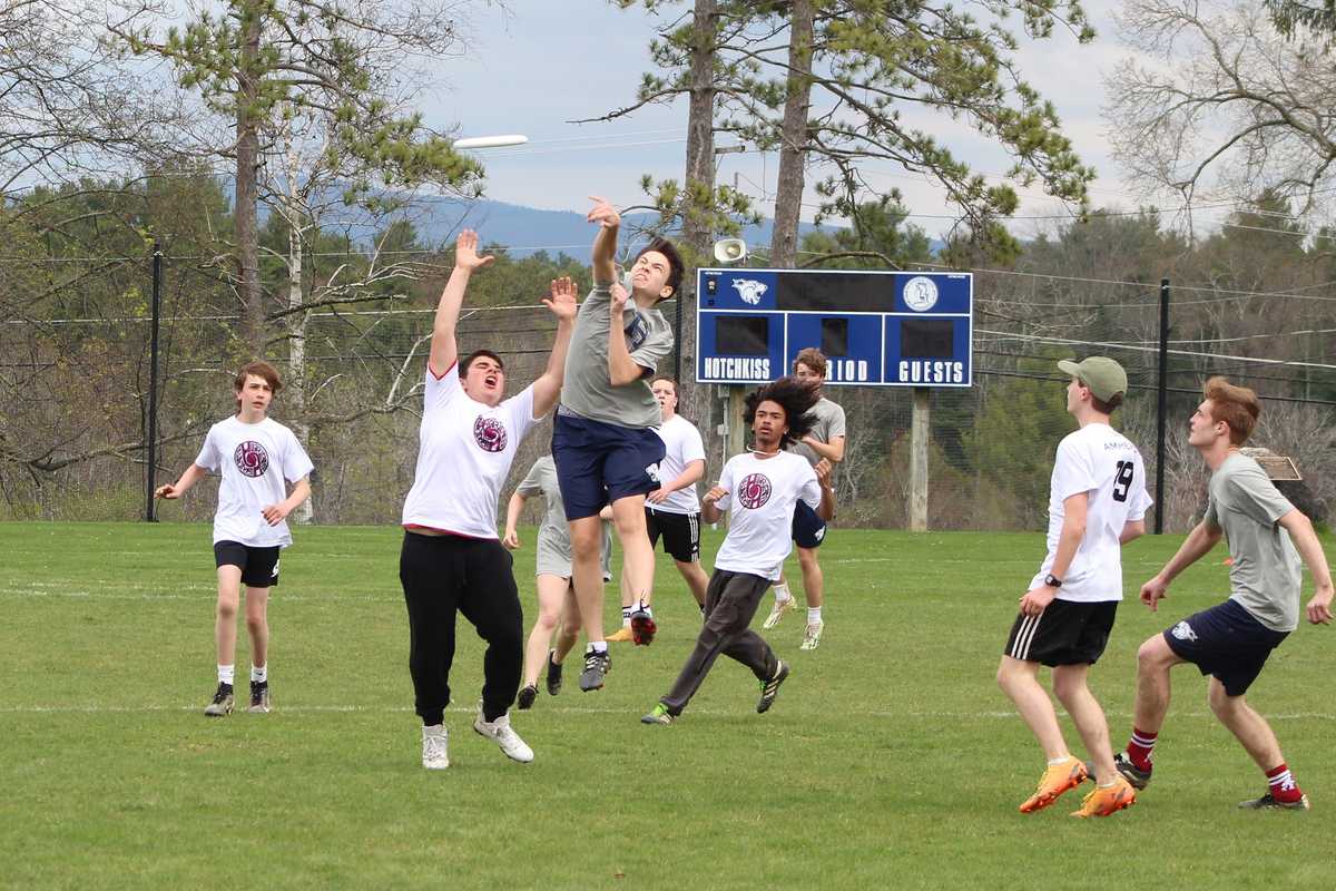 Hotchkiss hosts interstate Ultimate Frisbee tourney