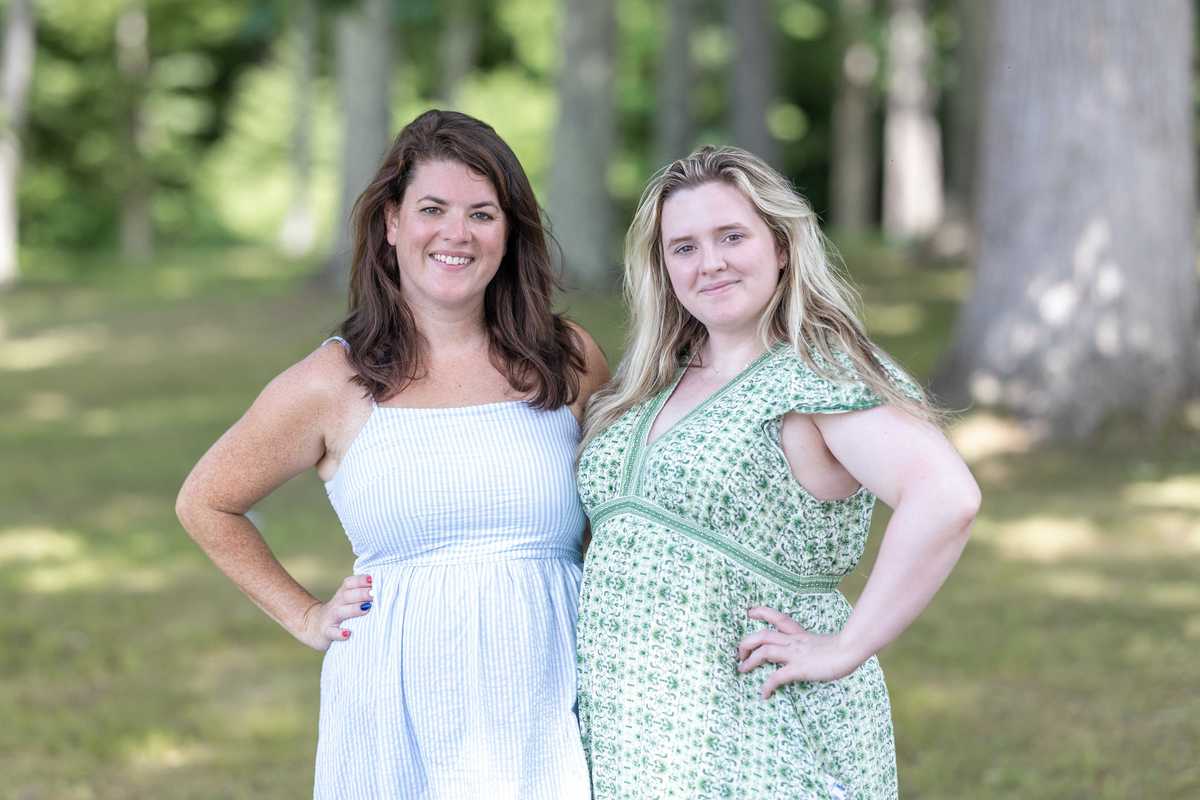 Lifelong Sharon resident launches business to help families navigate aging
