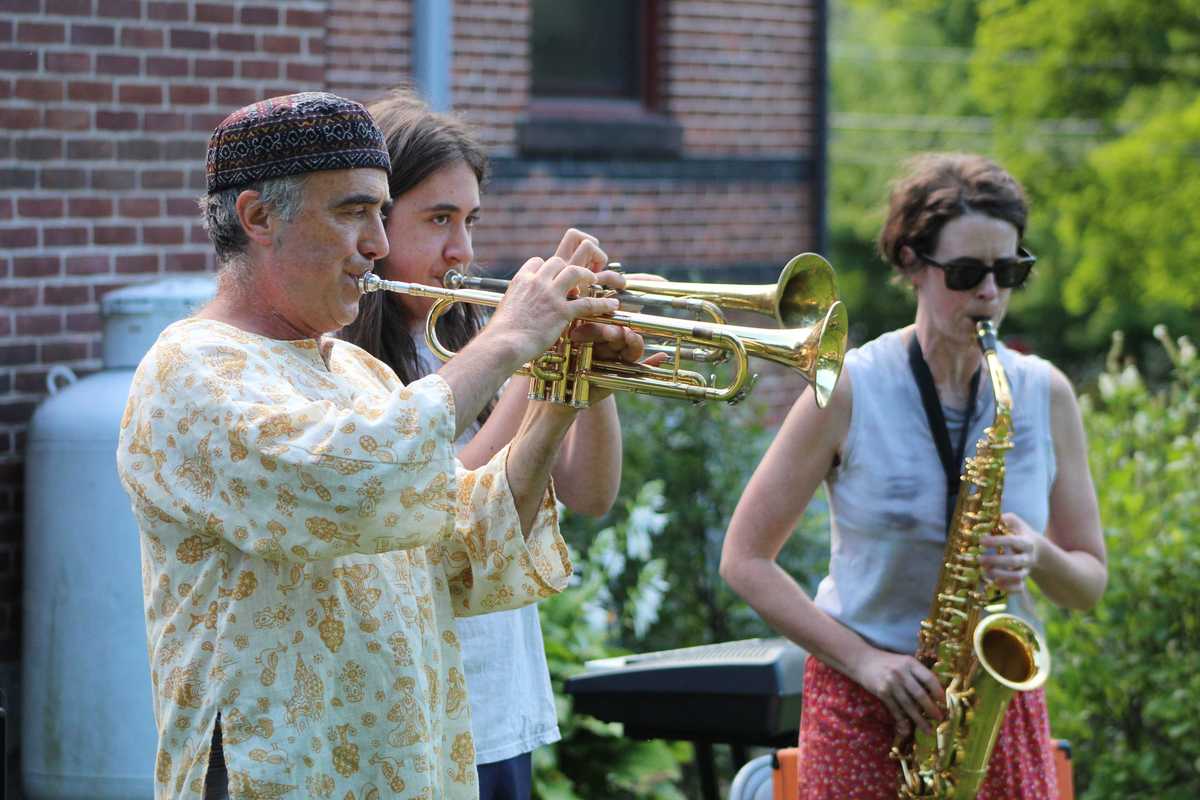 Music, dancing close Hunt Library’s final summer concert