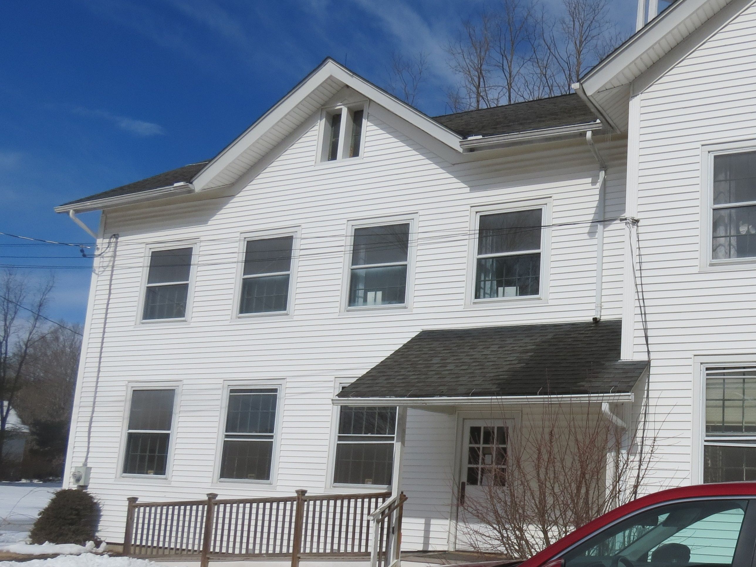 Communal hub seeks support