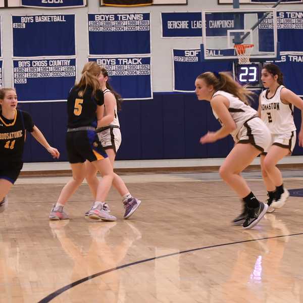 Top seed Thomaston eliminates HVRHS from Berkshires tourney