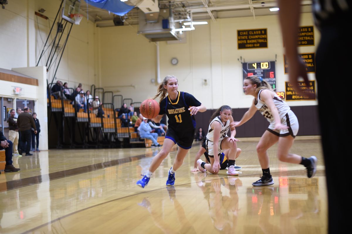 Thomaston defeats Housatonic girls in season opener