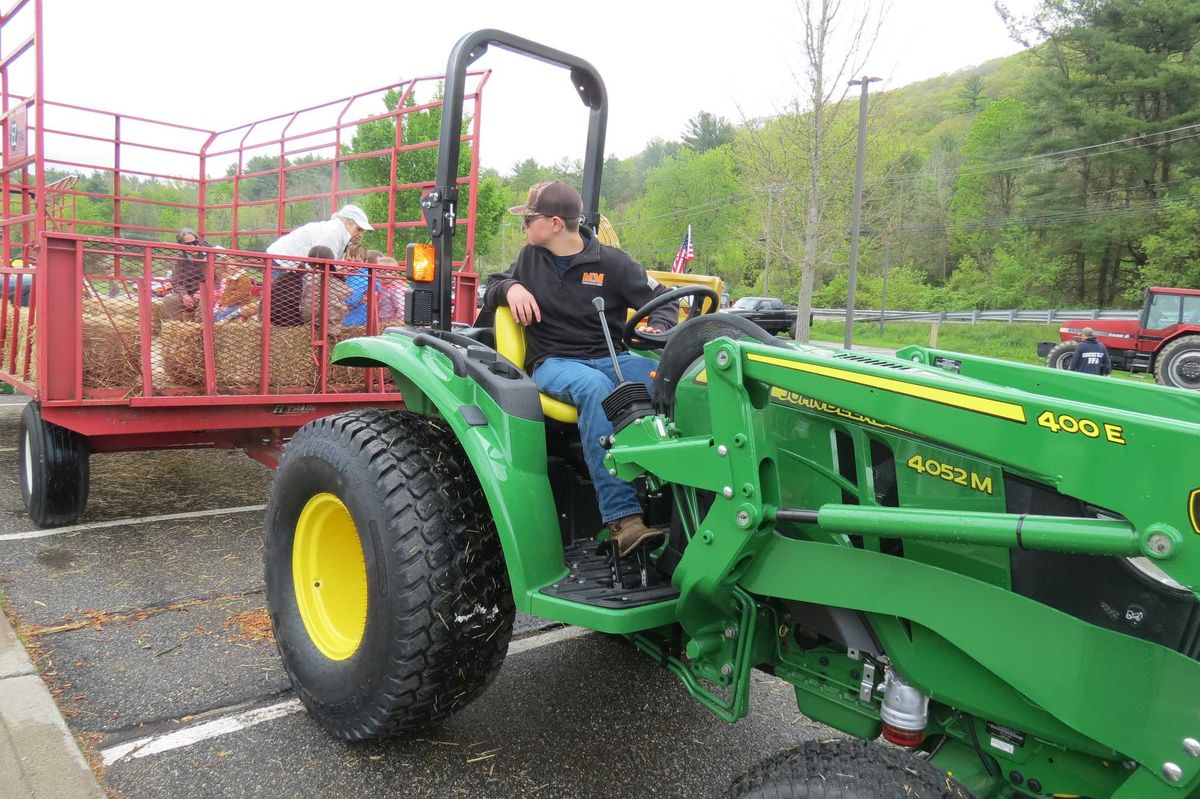 HVRHS FFA:Agricultural students display skills at Open House