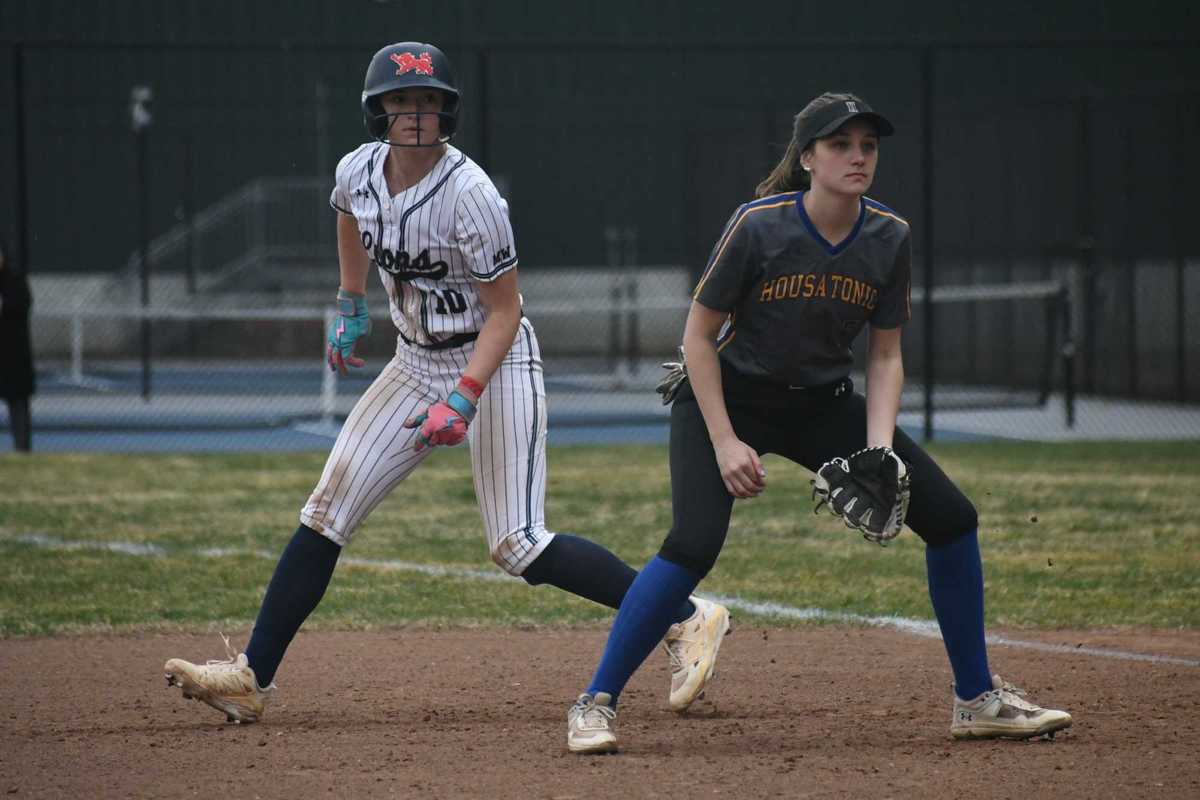 Kent School softball hosts Housatonic