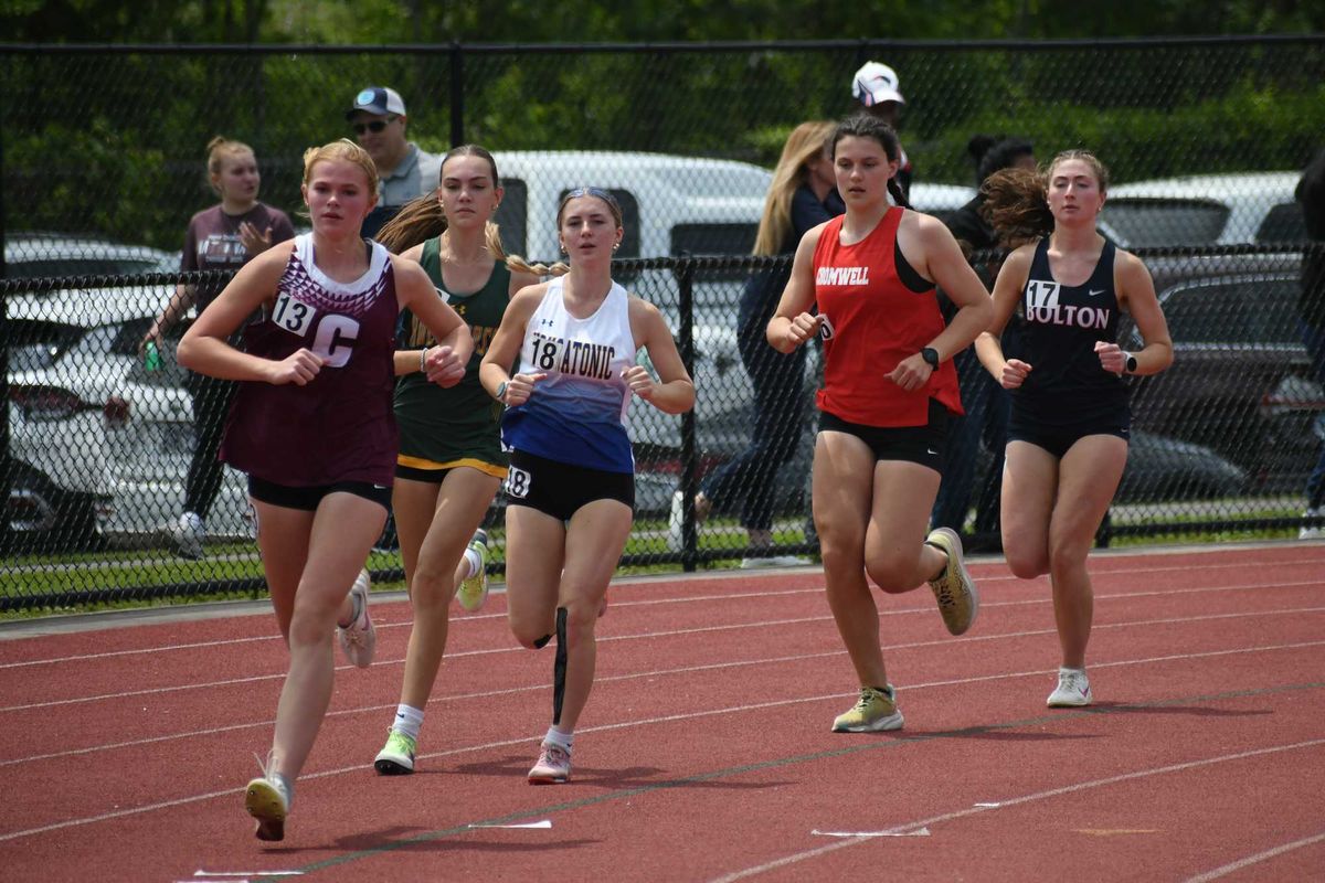 Mountaineers medal at state track meet