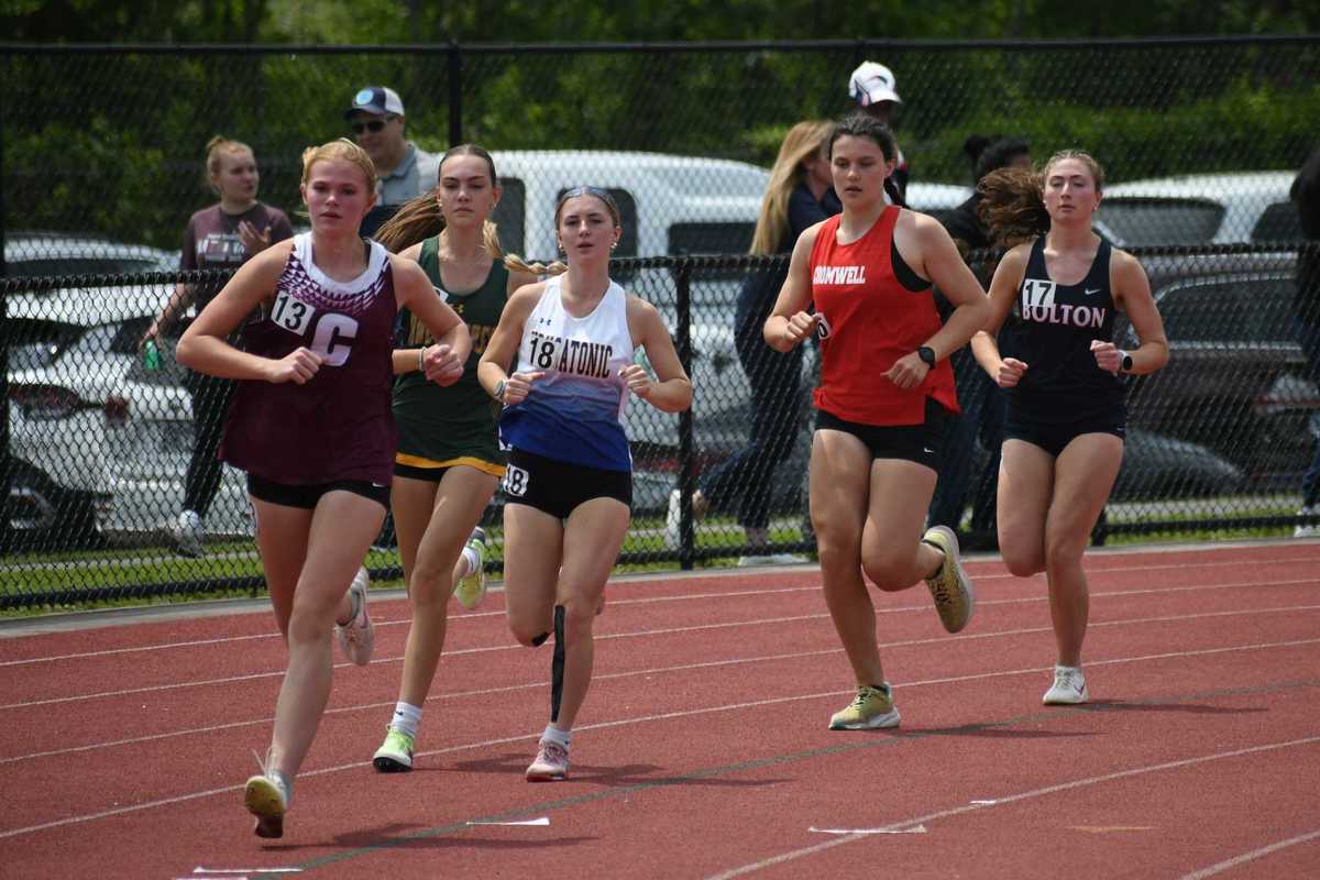 Mountaineers medal at state track meet