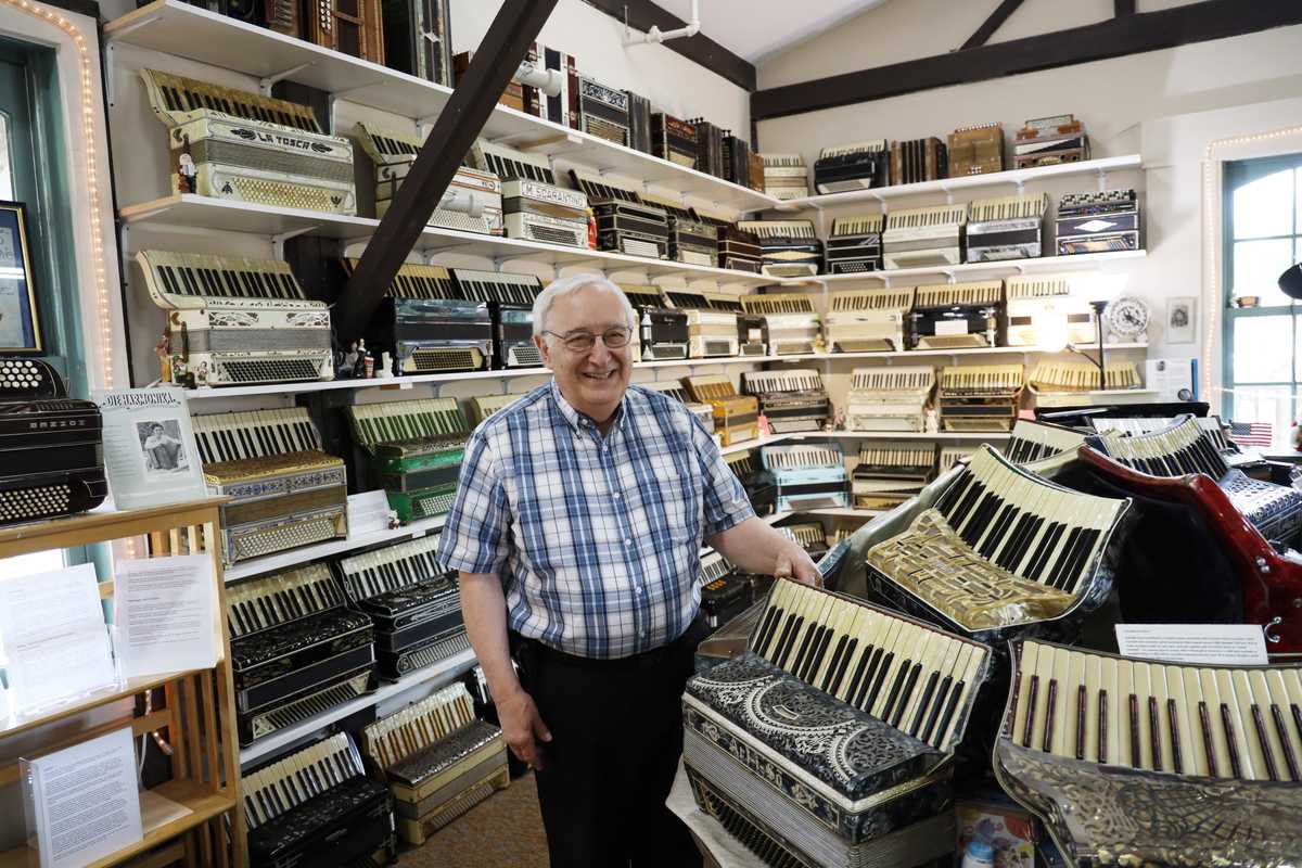 Each accordion is worth a thousand words