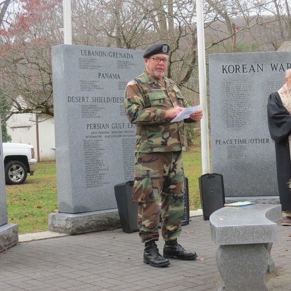 Kent stands in remembrance on Veterans Day