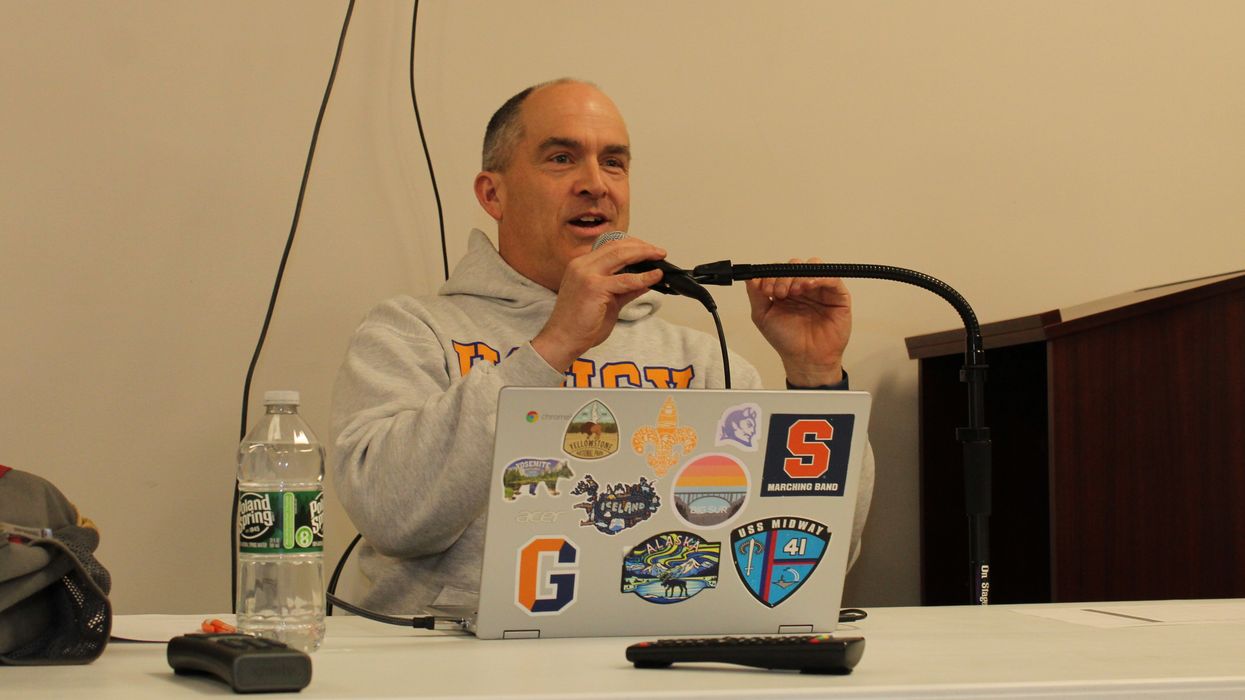 Sweet slogan trivia stumps Scholarship Association event