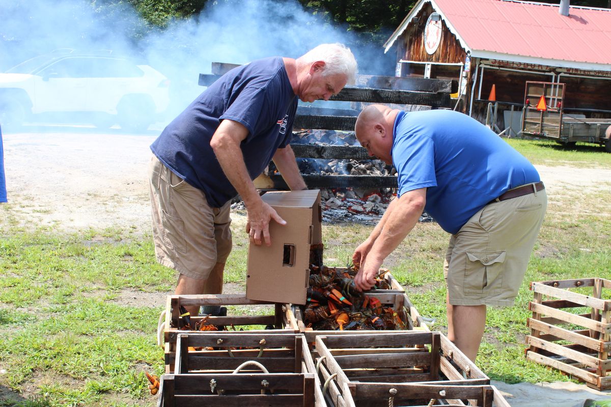 Annual clambake combines good times with good cause