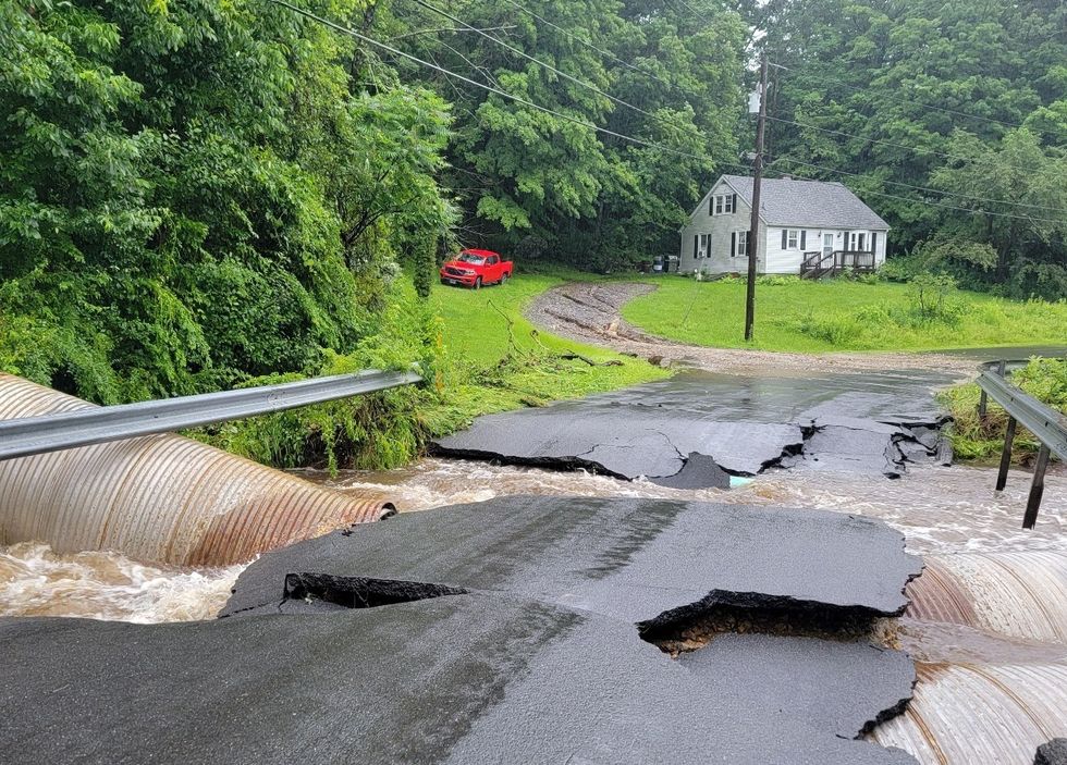 Norfolk flooding closes roads | The Lakeville Journal