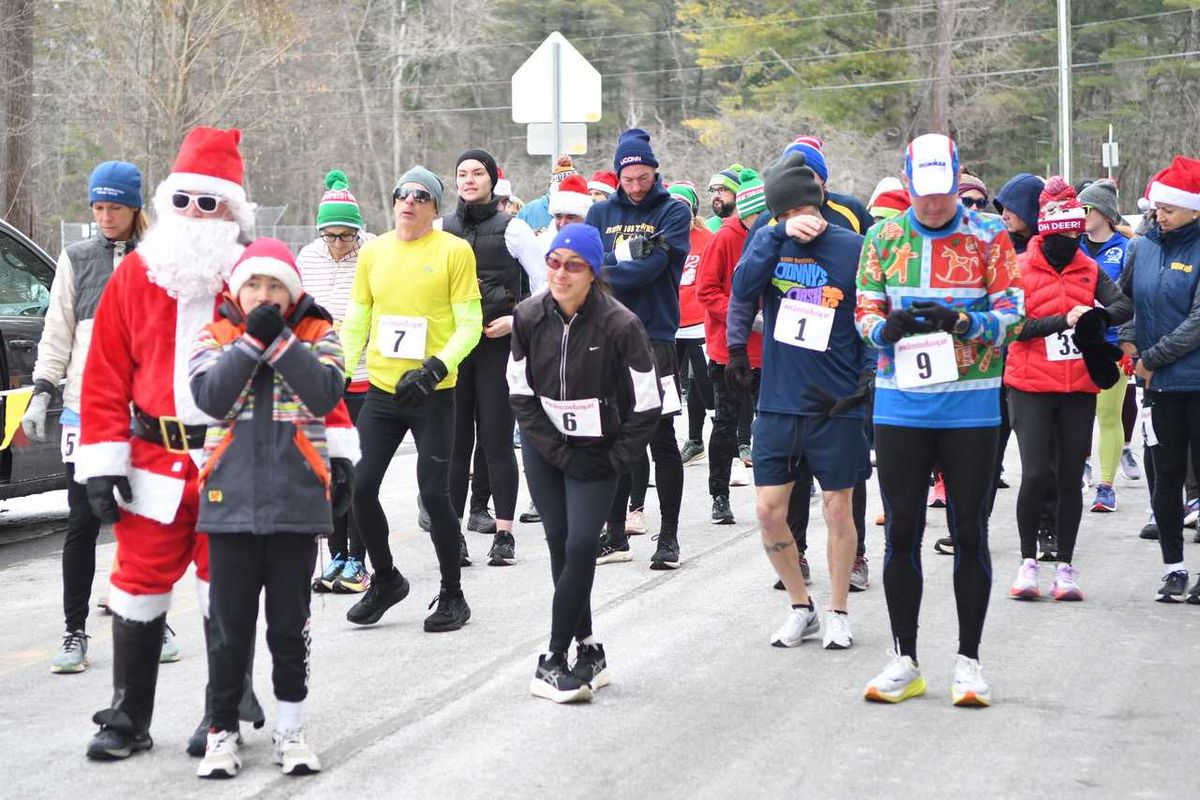 North Canaan Santa Chase 5K draws festive crowd