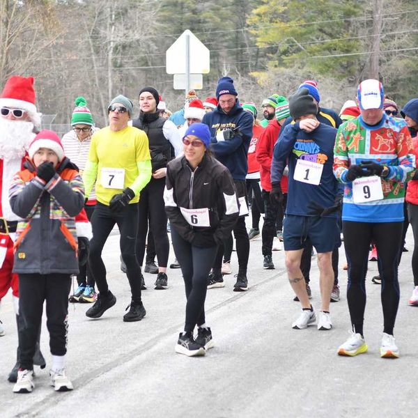 North Canaan Santa Chase 5K draws festive crowd