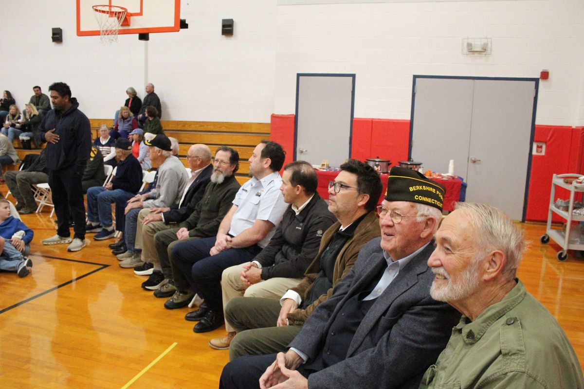 Salisbury salutes those who served