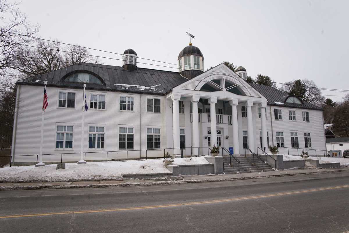 Salisbury Board of Selectmen reviews tunnel proposal