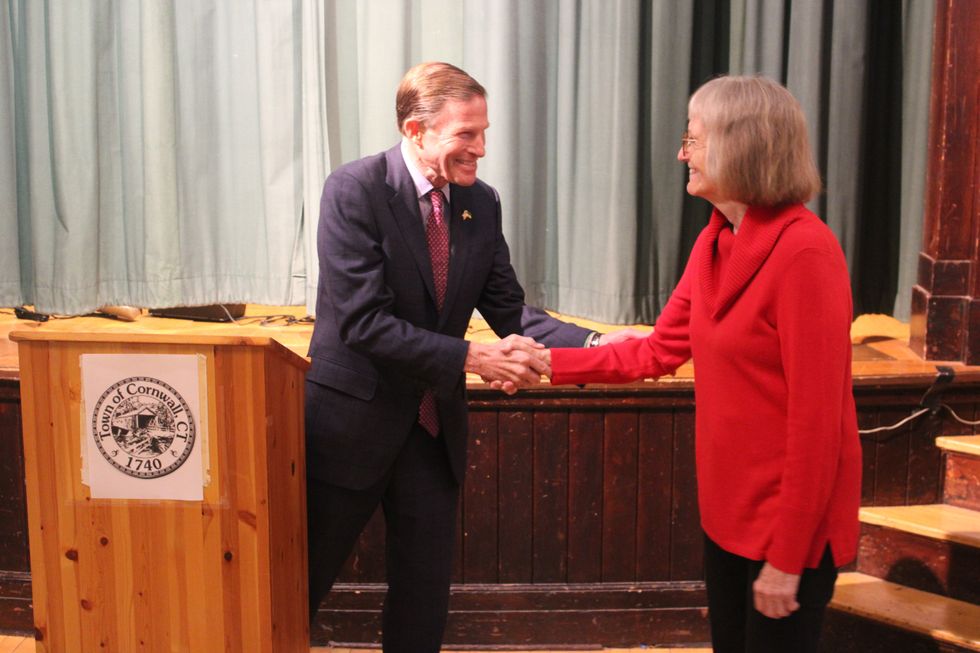 Blumenthal inaugurates Cornwall officials