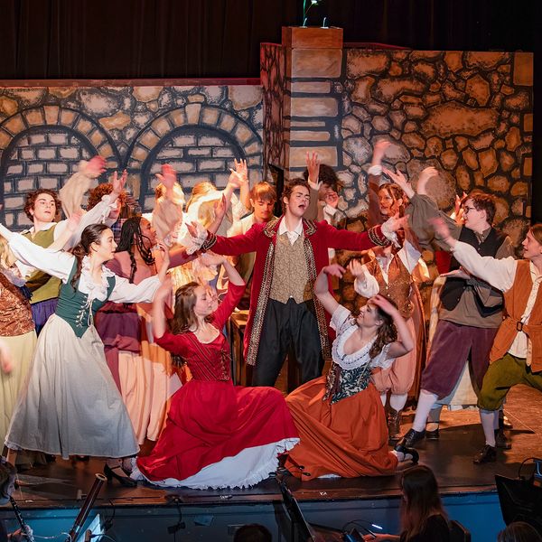 ‘Beauty and the Beast’ brings down the house