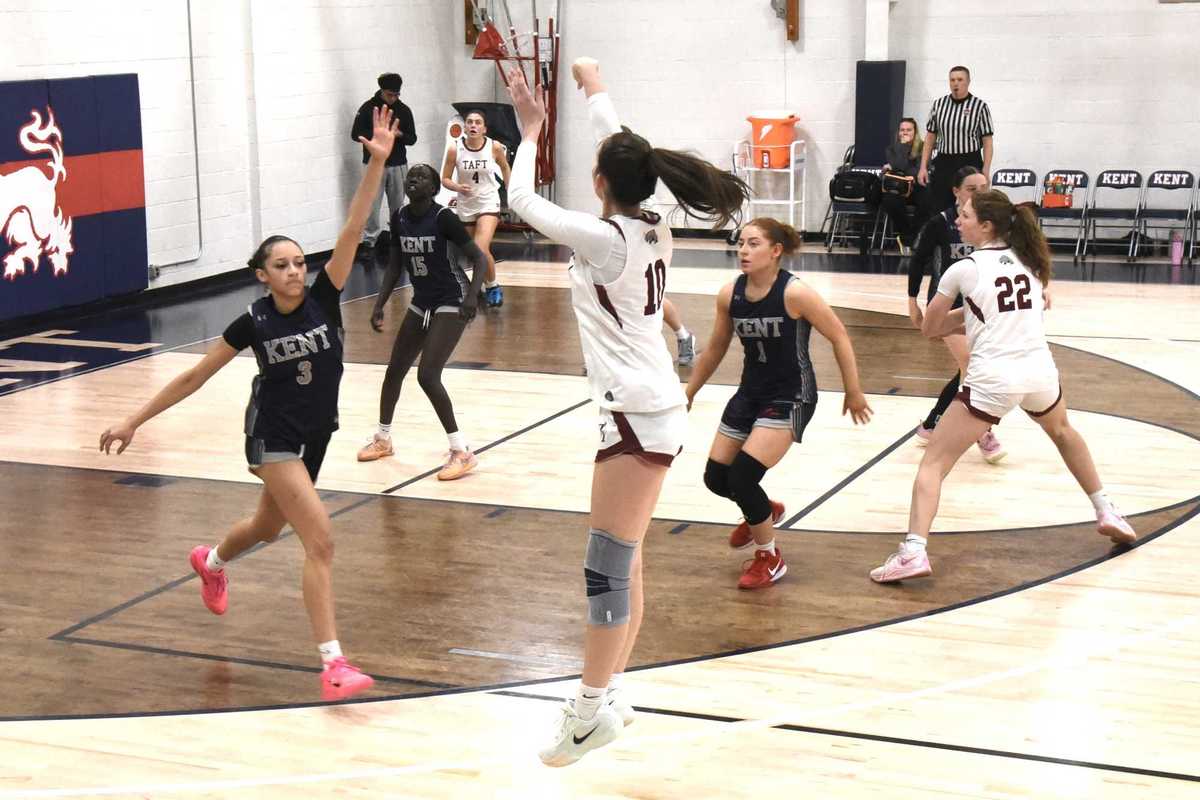 Taft knocks Kent girls basketball out of NEPSAC tournament