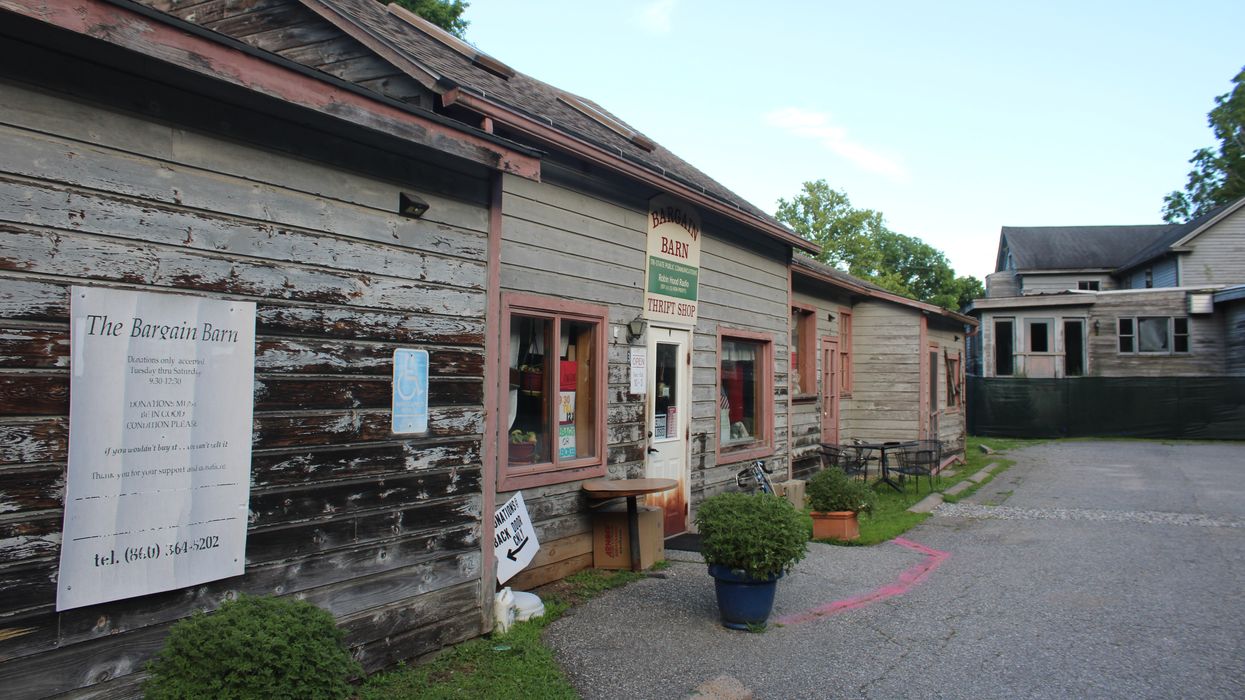 Art nonprofit presents plans for downtown commercial space with retail, offices