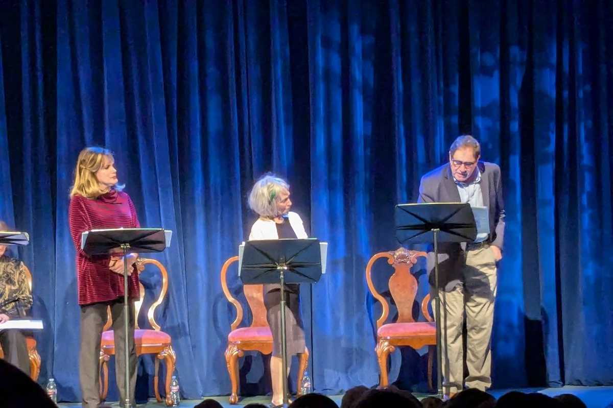 Stellar cast draws full house for one-night show