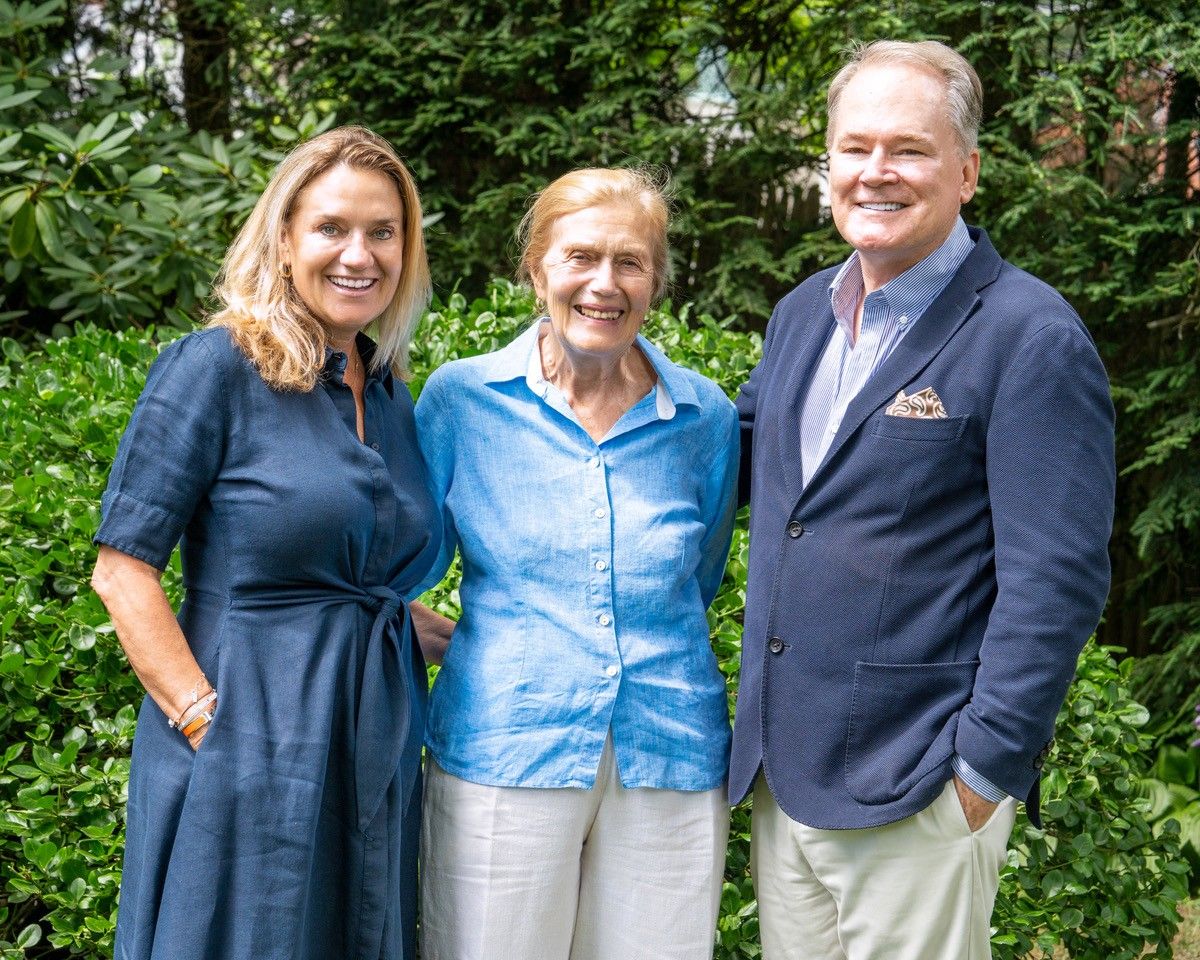 Harney family to receive Estabrook Community Leadership Award