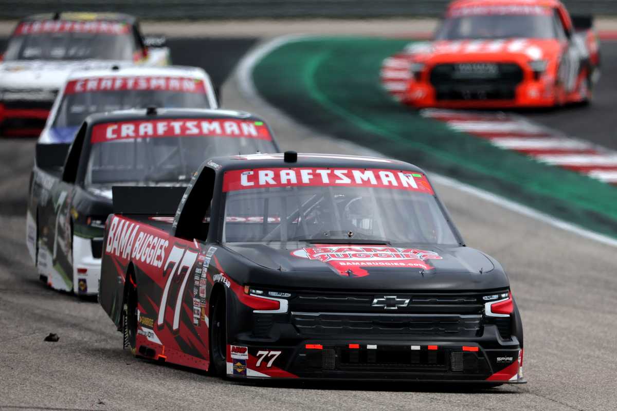 Lime Rock neighbors mull offer to park cars on property for NASCAR trucks event