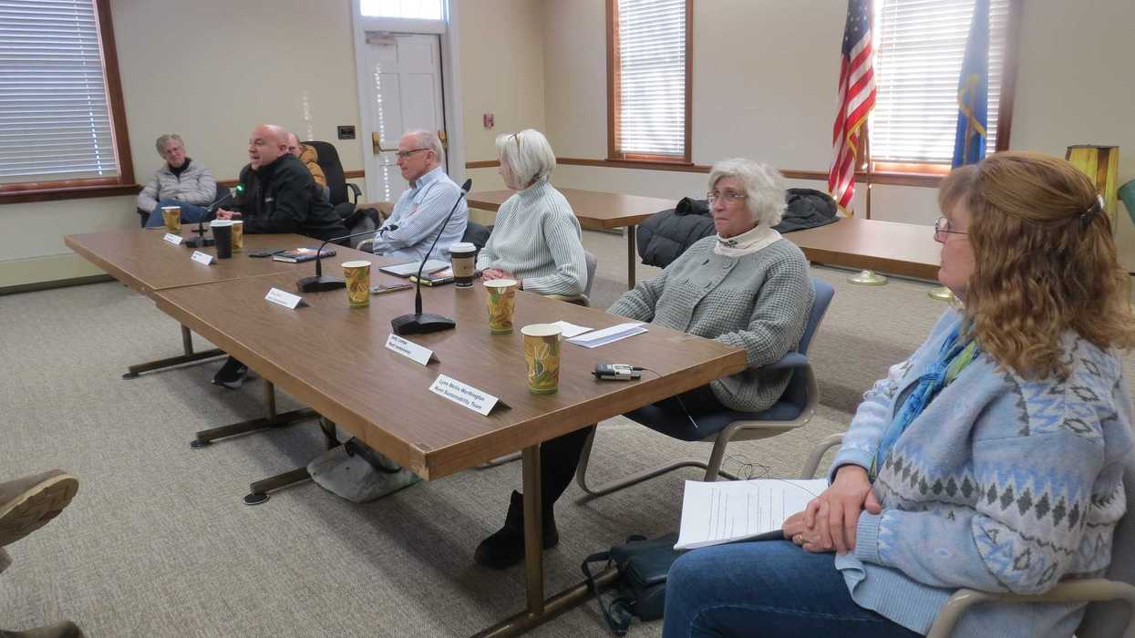 Kent considers solar power opportunities, incentives