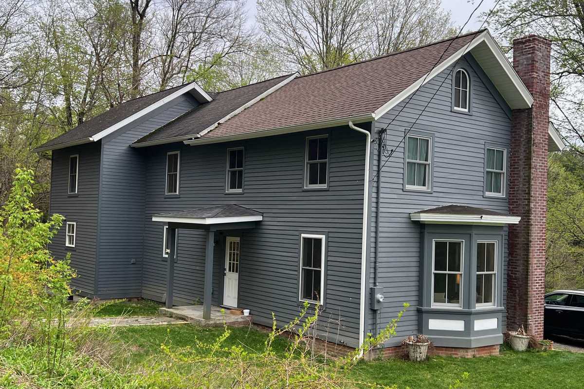 Falls Village median home prices dip amid low sales