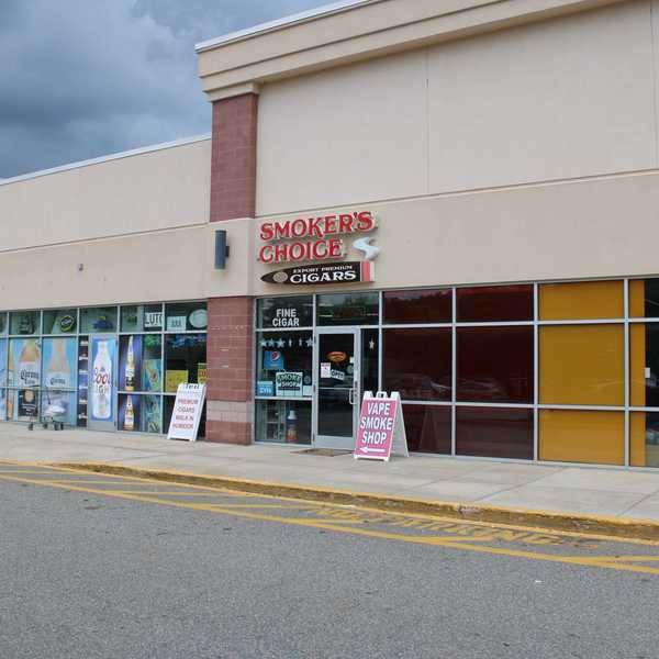North Canaan shop owner and employee charged with selling narcotics