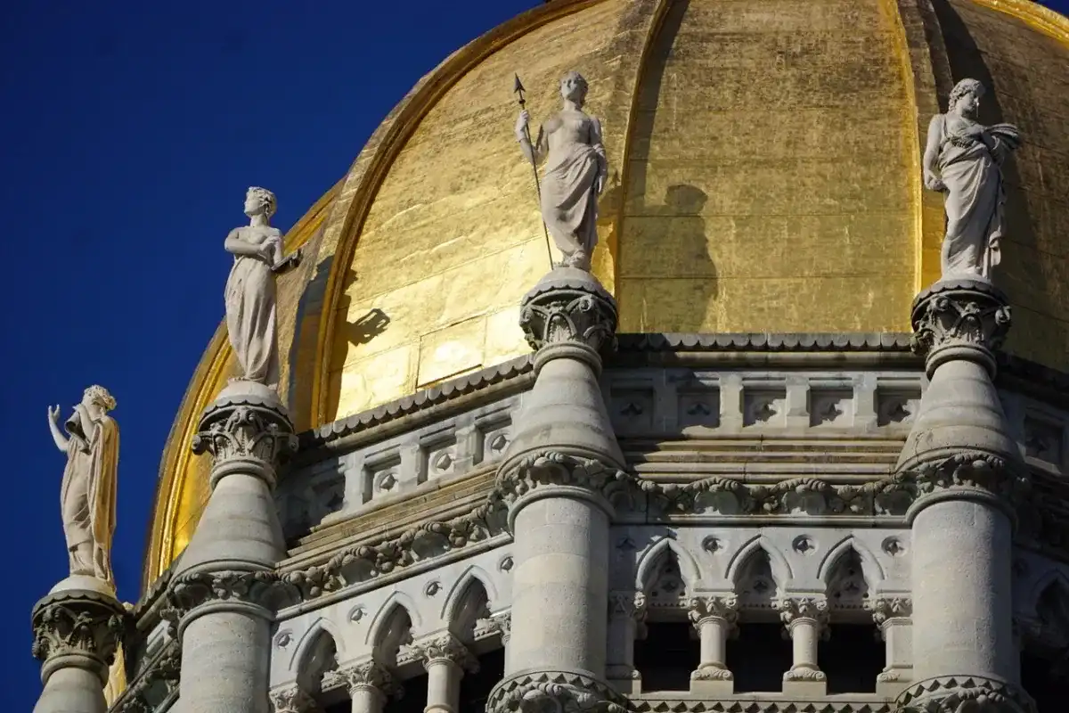 New CT laws taking effect Jan. 1: Housing, solar panels, driving