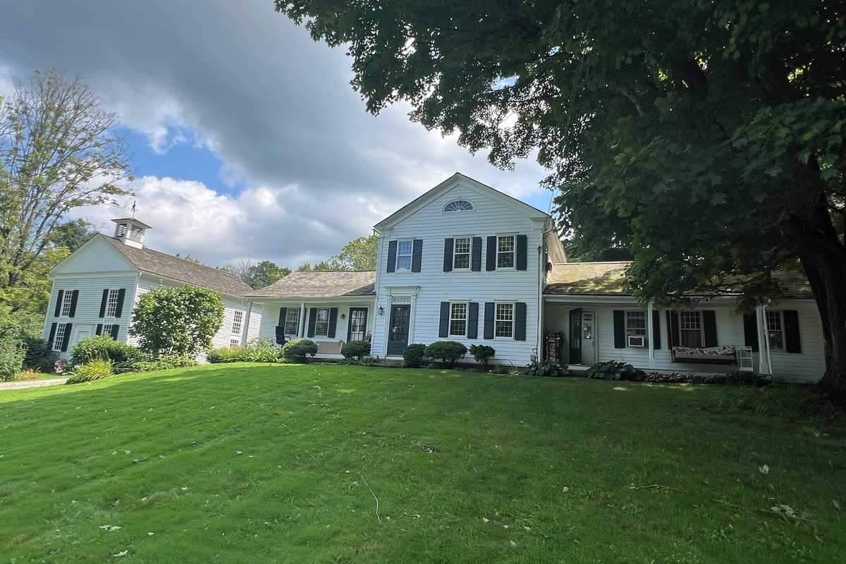 Properties lingered due to cooling real estate market