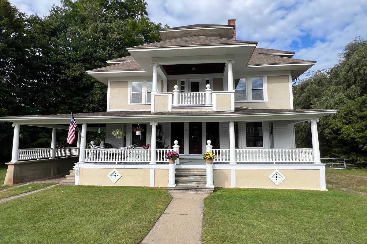North Canaan home sales rise; median price tops $350K